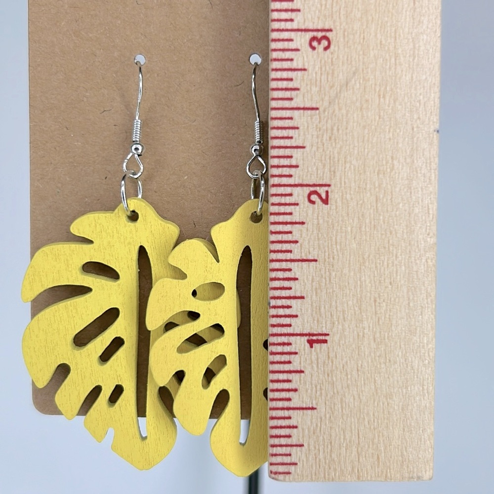 Vibrant Hollow Leaf Wooden Design Dangle Earrings Bohemian Chic Fashion Jewelry - Picture 2 of 4